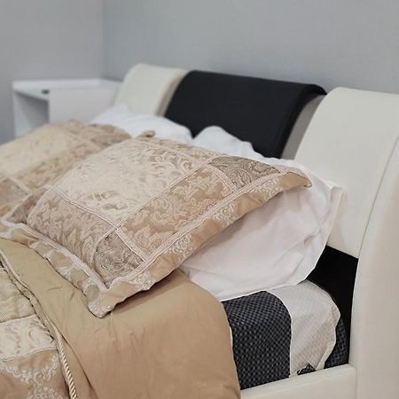 טורונטו Falstaff Home מראה חיצוני תמונה