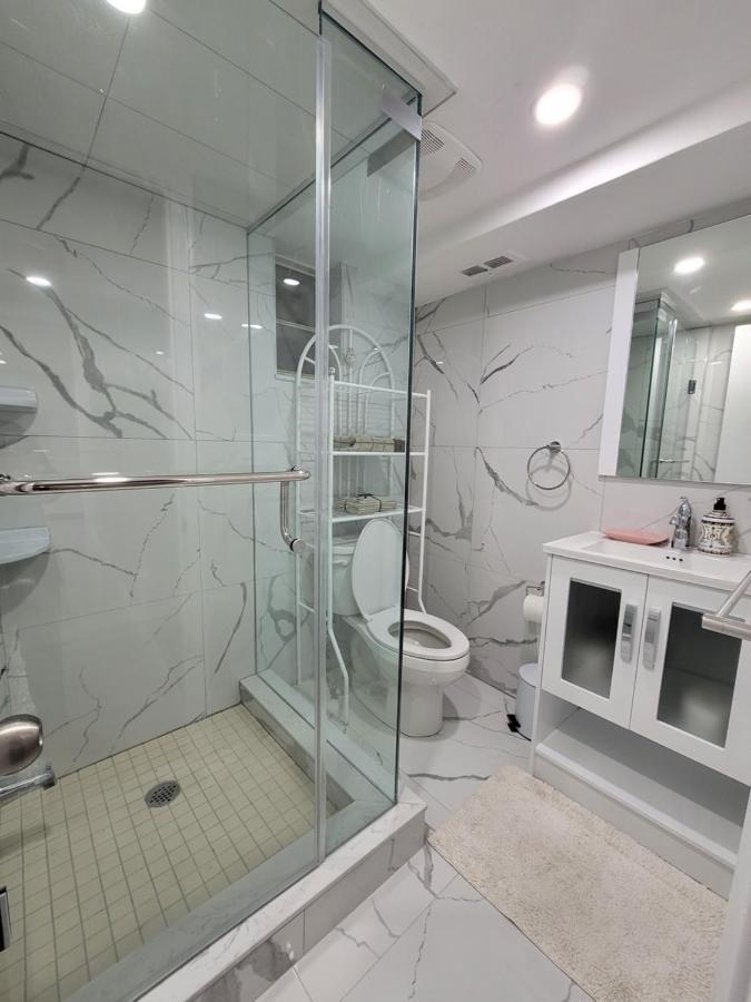טורונטו Falstaff Home מראה חיצוני תמונה