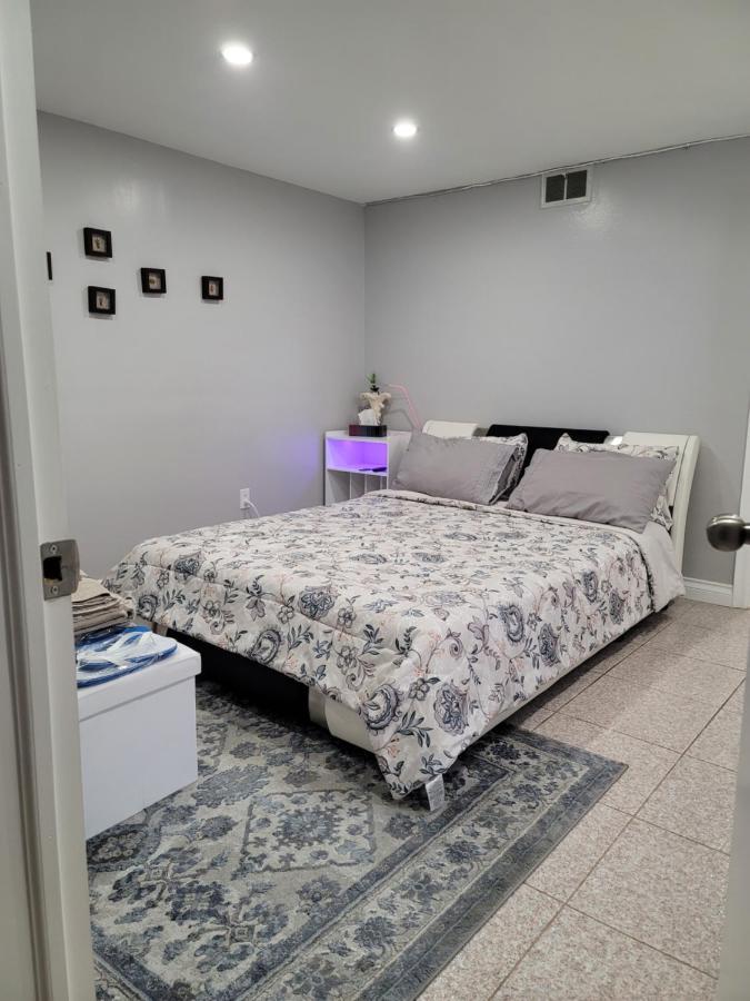 טורונטו Falstaff Home מראה חיצוני תמונה